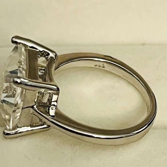 Sterling Silver 925 with White Shapphire CZ Size 5 - Picture 6 of 7